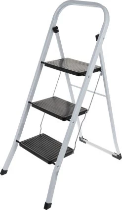 EH KEUKENTRAP 3 TREDEN 46X71X105CM ZW/WT